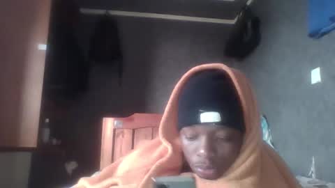 hotguyy001 online show from 02/16/25, 04:53