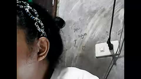 Snapshot of hothadjiee chatting on 10/10/25, 09:30 hardfuckerxxxxx online show from 10/10/25, 09:30