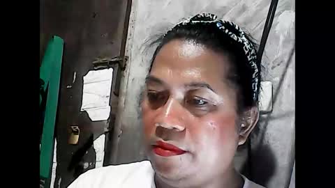 Snapshot of hothadjiee chatting on 11/07/25, 10:04 hardfuckerxxxxx online show from 11/07/25, 10:04