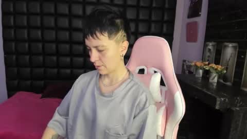 hannah online show from 11/13/25, 12:04