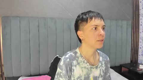 hannah online show from 12/17/25, 01:55