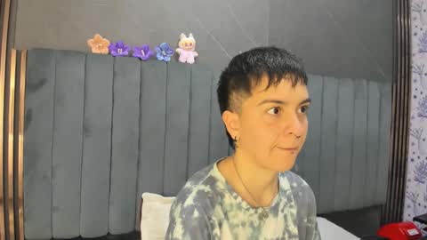 hannah online show from 02/09/26, 01:42