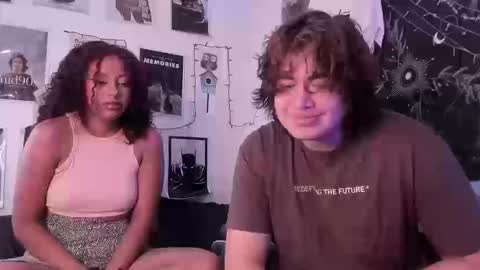 Sam and Nico online show from 09/16/25, 03:24