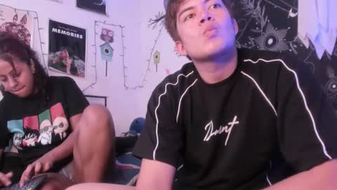 Sam and Nico online show from 10/26/25, 12:38