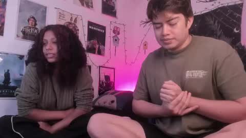 Sam and Nico online show from 11/24/25, 04:01