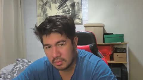 Snapshot of hothunkybear23 chatting on 12/22/24, 01:55 Khel online show from 12/22/24, 01:55