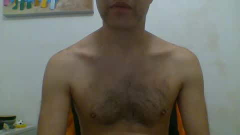 hottitan  twitter Marianoshcam online show from 10/02/25, 09:44