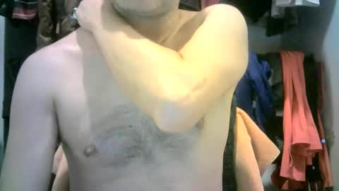 hottitan  twitter Marianoshcam online show from 04/19/26, 09:28