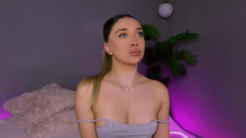 Maria online show from 04/16/26, 04:02