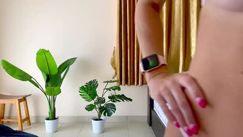 Kate  stream  1200 pm -800 pm UTC 7 online show from 12/18/24, 07:47