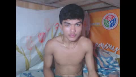 Snapshot of hotking_cummer chatting on 10/27/25, 05:33 hotking_cummer online show from 10/27/25, 05:33