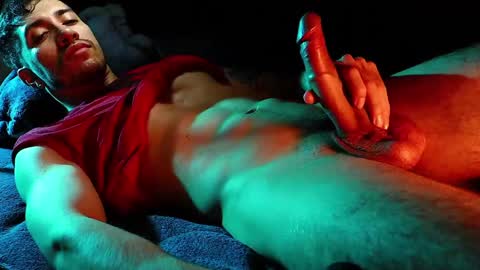 Snapshot of hotlatinking chatting on 12/06/24, 01:18 Hotlatinking online show from 12/06/24, 01:18