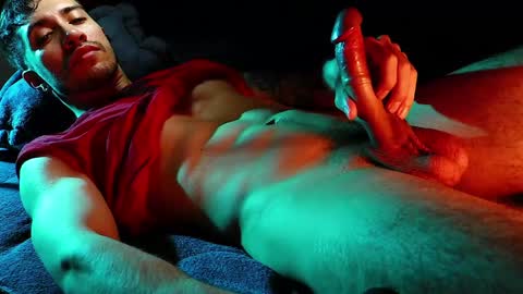 Snapshot of hotlatinking chatting on 01/12/25, 02:24 Hotlatinking online show from 01/12/25, 02:24