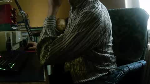 Snapshot of hotleopold chatting on 01/12/26, 03:28 hotleopold online show from 01/12/26, 03:28