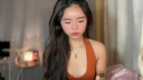 Snapshot of hotloveaxx chatting on 05/15/26, 04:30 Vea online show from 05/15/26, 04:30