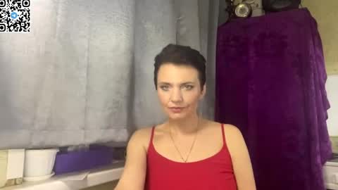 Snapshot of hotmamaqueen234 chatting on 05/26/26, 08:05 hotmamaqueen234 online show from 05/26/26, 08:05