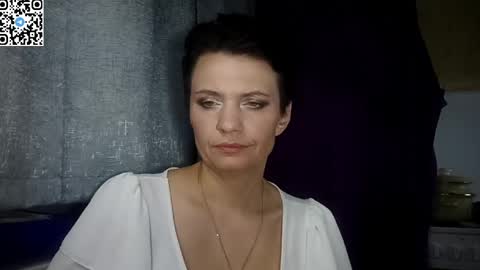 Snapshot of hotmamaqueen234 chatting on 06/02/26, 10:45 hotmamaqueen234 online show from 06/02/26, 10:45