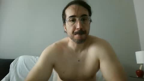 Snapshot of hotman_40_ chatting on 04/18/26, 08:18 hotman_40_ online show from 04/18/26, 08:18