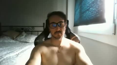 Snapshot of hotman_40_ chatting on 06/06/26, 09:03 hotman_40_ online show from 06/06/26, 09:03