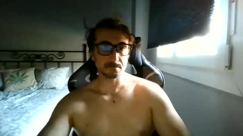 Snapshot of hotman_40_ chatting on 06/19/26, 08:40 hotman_40_ online show from 06/19/26, 08:40