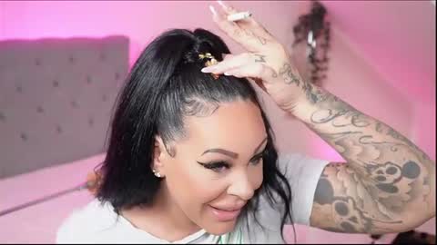 hotmilfbitch online show from 07/04/26, 10:05