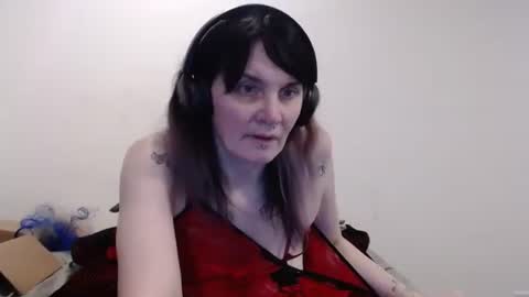 hotmodel1984 online show from 04/16/26, 09:39