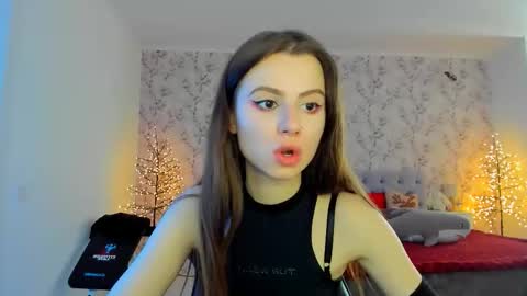 hotmolly_ online show from 02/18/26, 12:12