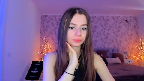 hotmolly_ online show from 04/22/26, 09:33