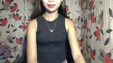 hotmom_gia online show from 12/16/25, 10:53