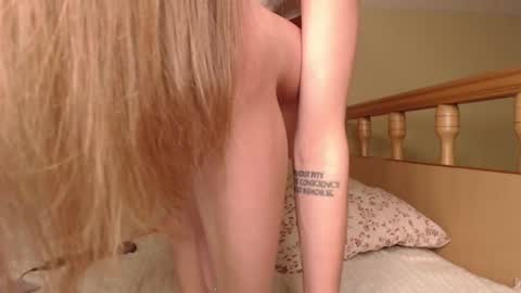 Snapshot of hotmp4 chatting on 02/09/25, 11:15 hotmp4 online show from 02/09/25, 11:15