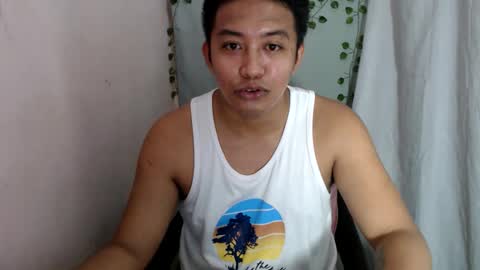 Snapshot of hotnielkhalifa chatting on 09/14/25, 01:43 neilkhalifa online show from 09/14/25, 01:43