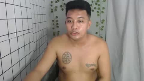 Snapshot of hotnielkhalifa chatting on 10/04/25, 08:23 neilkhalifa online show from 10/04/25, 08:23