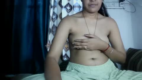 lola online show from 04/08/26, 05:29