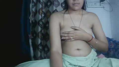 lola online show from 04/12/26, 02:55