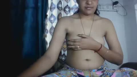 lola online show from 04/23/26, 07:09