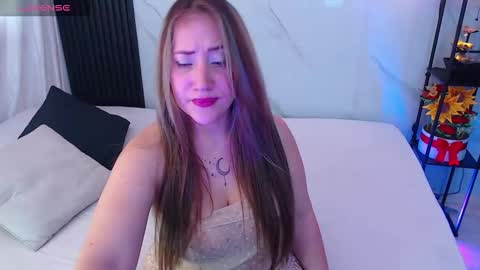 Snapshot of hotpawgmilf chatting on 10/14/25, 06:52 Sussy Bloom online show from 10/14/25, 06:52