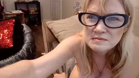 hotpepperose online show from 04/30/26, 12:17