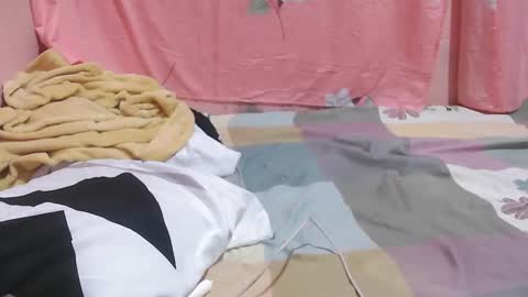 Snapshot of hotpink4u04 chatting on 12/04/24, 10:13 hotpink4u04 online show from 12/04/24, 10:13