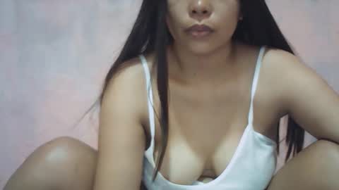 hotpink4u04 online show from 04/24/26, 10:56