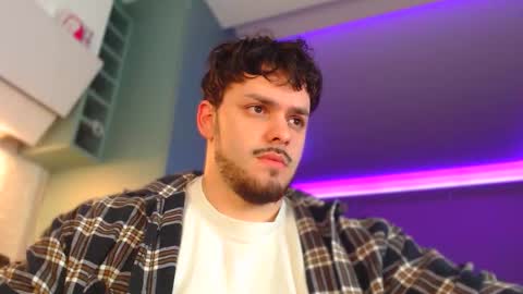 Snapshot of hotpolishsausage chatting on 09/30/25, 03:00 Jason online show from 09/30/25, 03:00