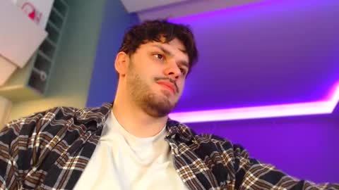 Snapshot of hotpolishsausage chatting on 10/31/25, 12:00 Jason online show from 10/31/25, 12:00