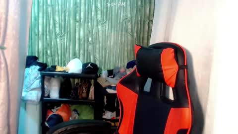 Snapshot of hotscarletcumxx chatting on 02/10/25, 01:03 veronica online show from 02/10/25, 01:03