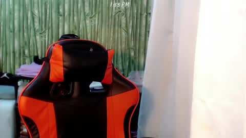 Snapshot of hotscarletcumxx chatting on 03/09/25, 03:32 veronica online show from 03/09/25, 03:32