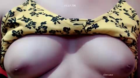 Snapshot of hotscarletcumxx chatting on 01/07/26, 03:36 veronica online show from 01/07/26, 03:36