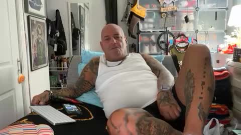 hotstuff775616 online show from 11/06/25, 02:12