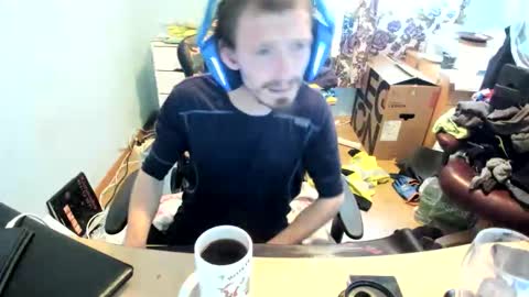 hot online show from 11/16/25, 10:43