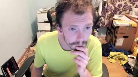 hot online show from 12/01/25, 06:35