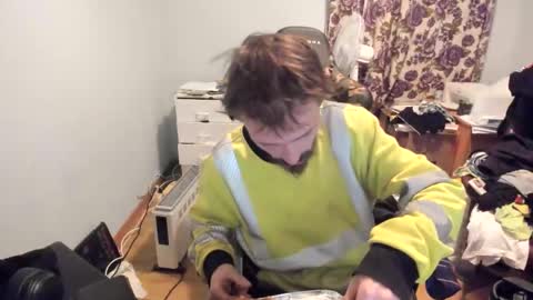 hot online show from 02/17/26, 07:20