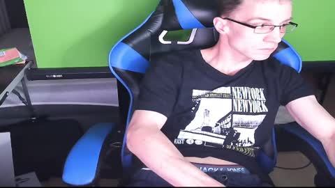 hotsummerboy89 online show from 01/22/25, 06:31