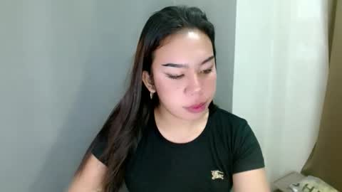 Snapshot of hott_cumforyou chatting on 11/20/25, 12:00 jelaigrande online show from 11/20/25, 12:00